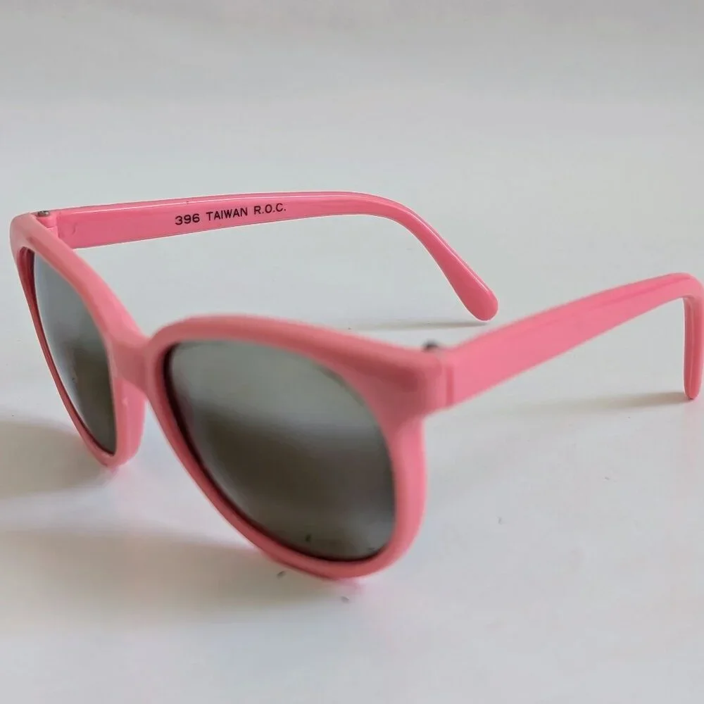 by DeVons Optics Inc. Est. Since 1983! nwt vintage