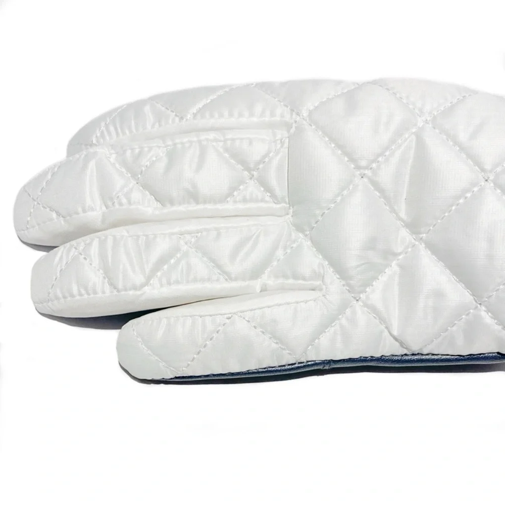 ugg white