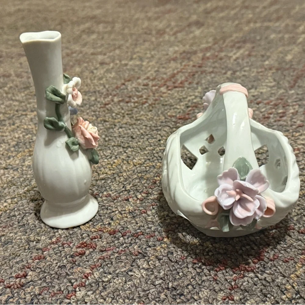 Vintage Porcelain small vintage