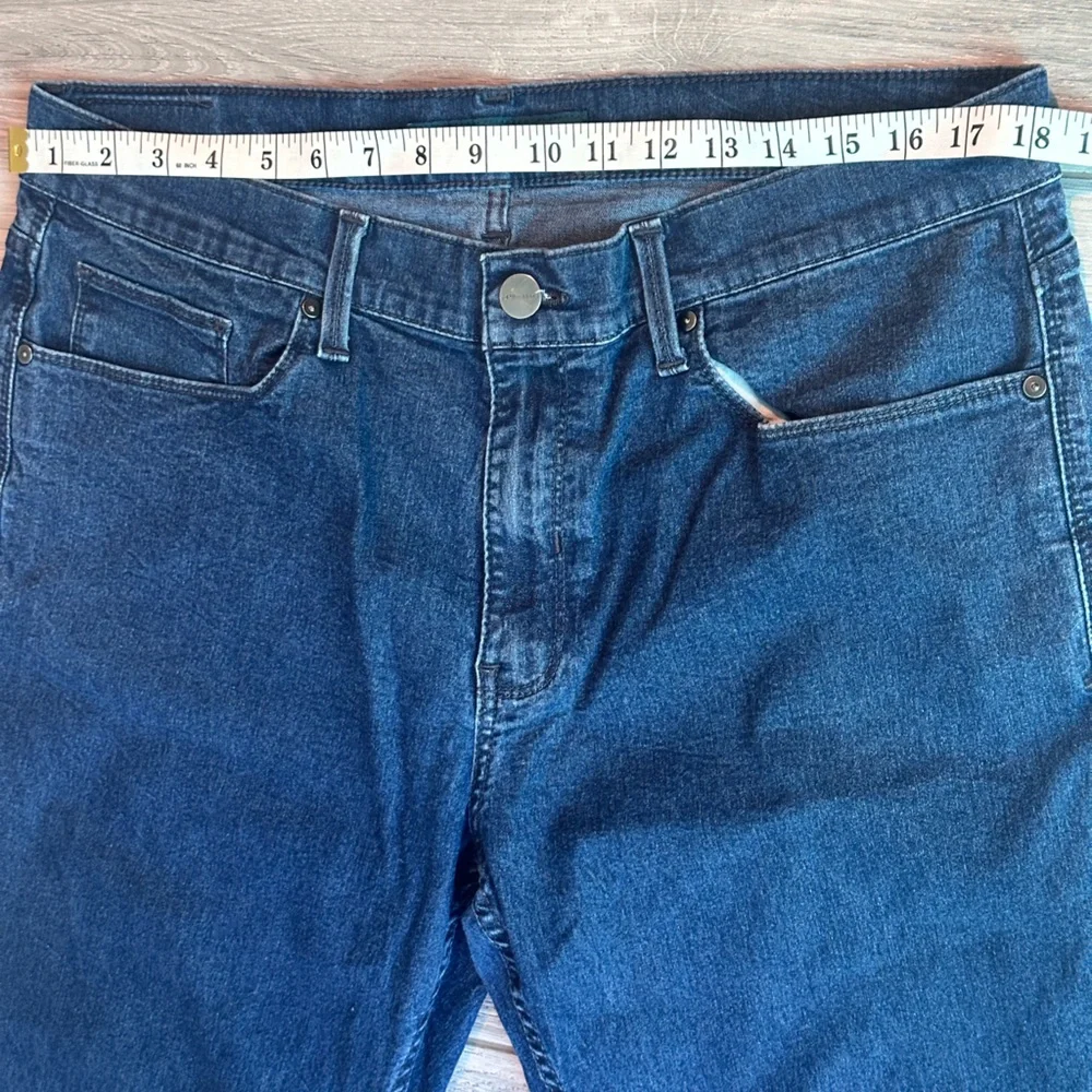 Perry Ellis mark casual