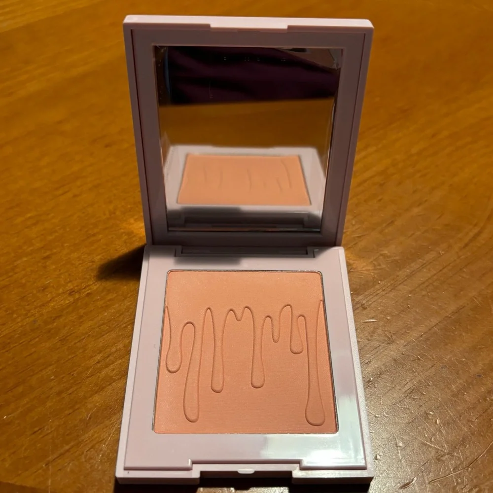 Kylie Cosmetics brand new