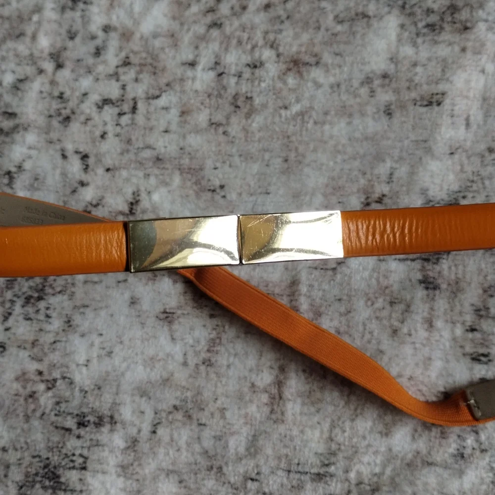Banana Republic Thin Leather Belt Medium