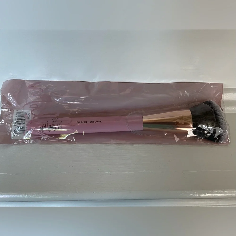Mally Beauty soft pink