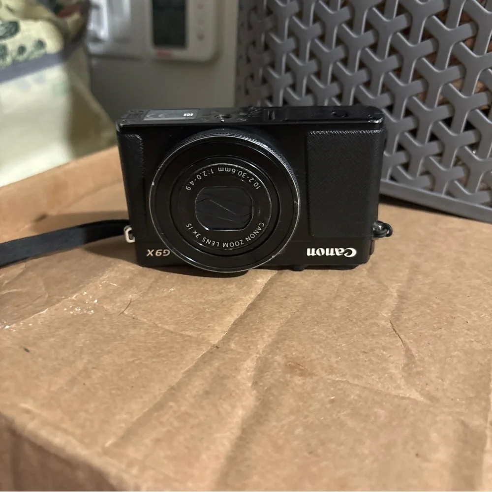 Canon this gx9