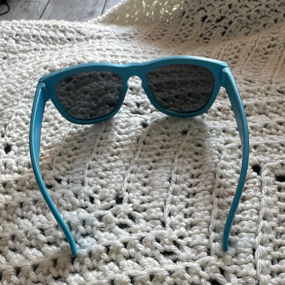 mini shades bold blue