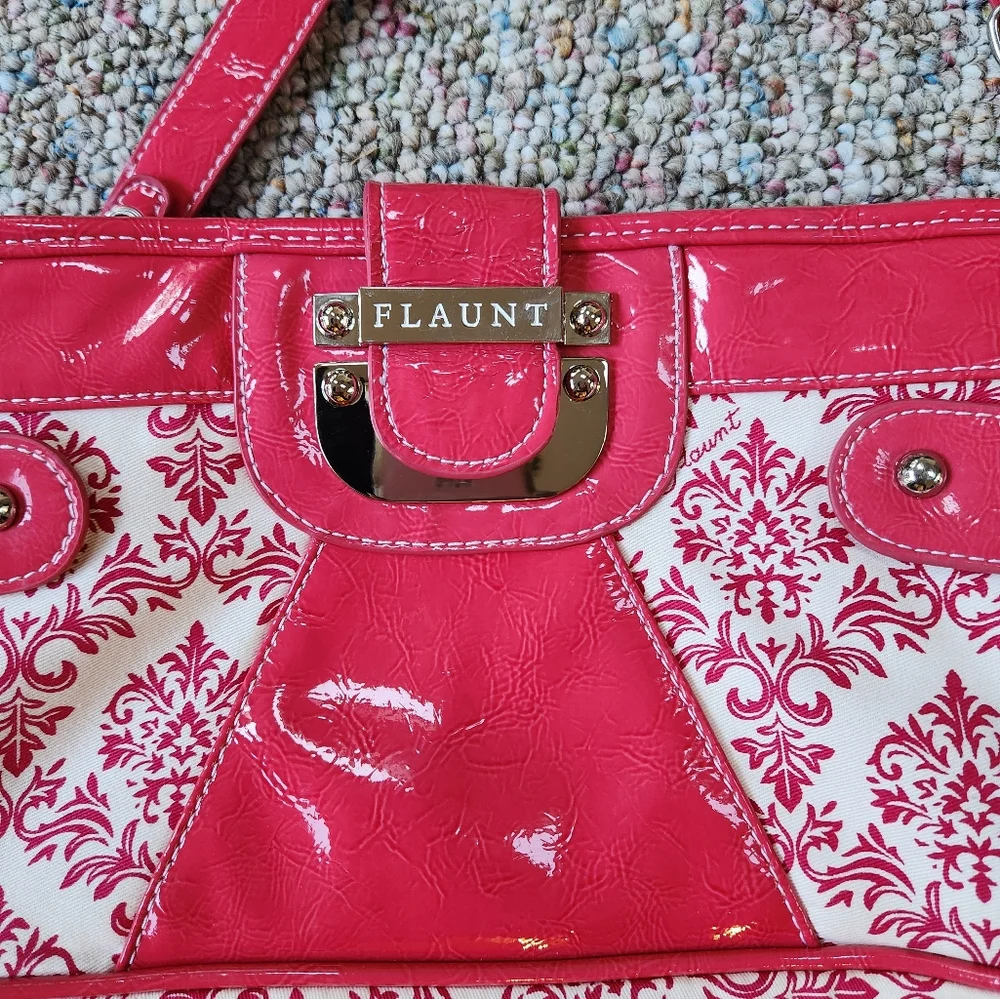 flaunt by