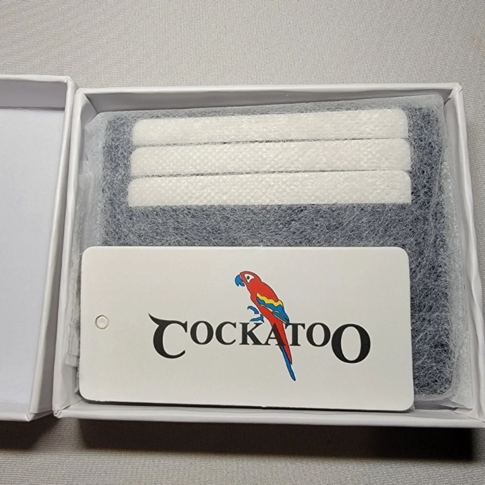 Cockatoo leather card