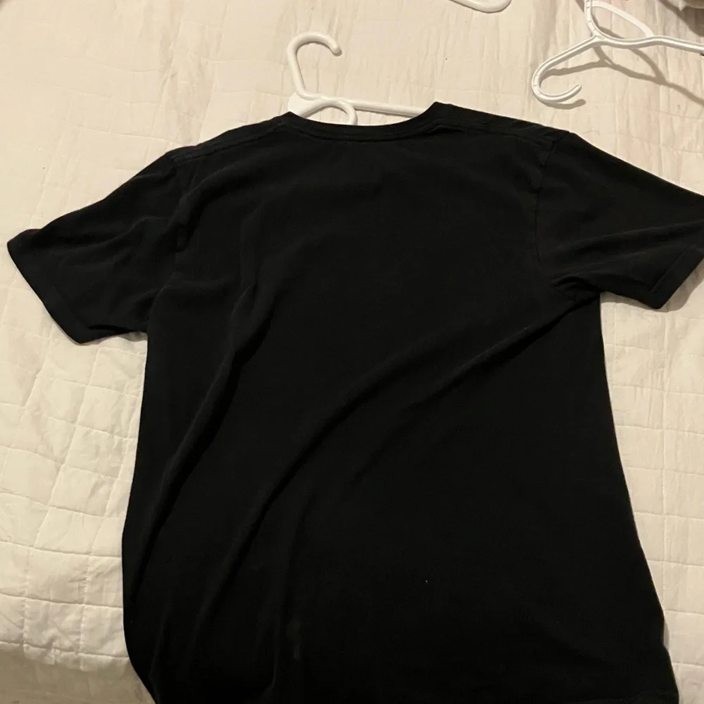 Threadless chic black