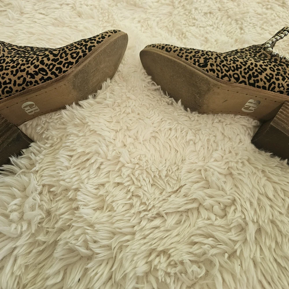 Gianni Bini stylish leopard