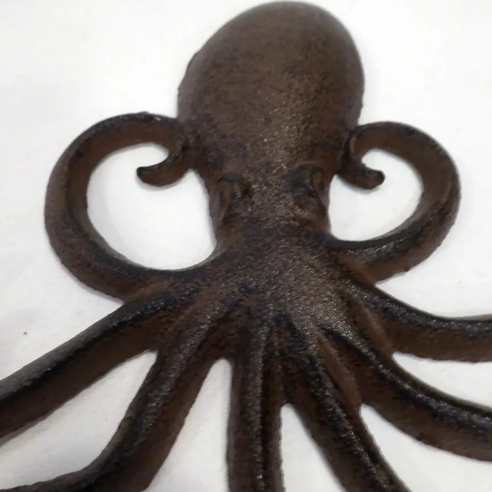 NEW 7” CAST IRON RUSTIC BROWN NAUTICAL SEA OCTOPUS WALL COAT TOWEL HOOK
