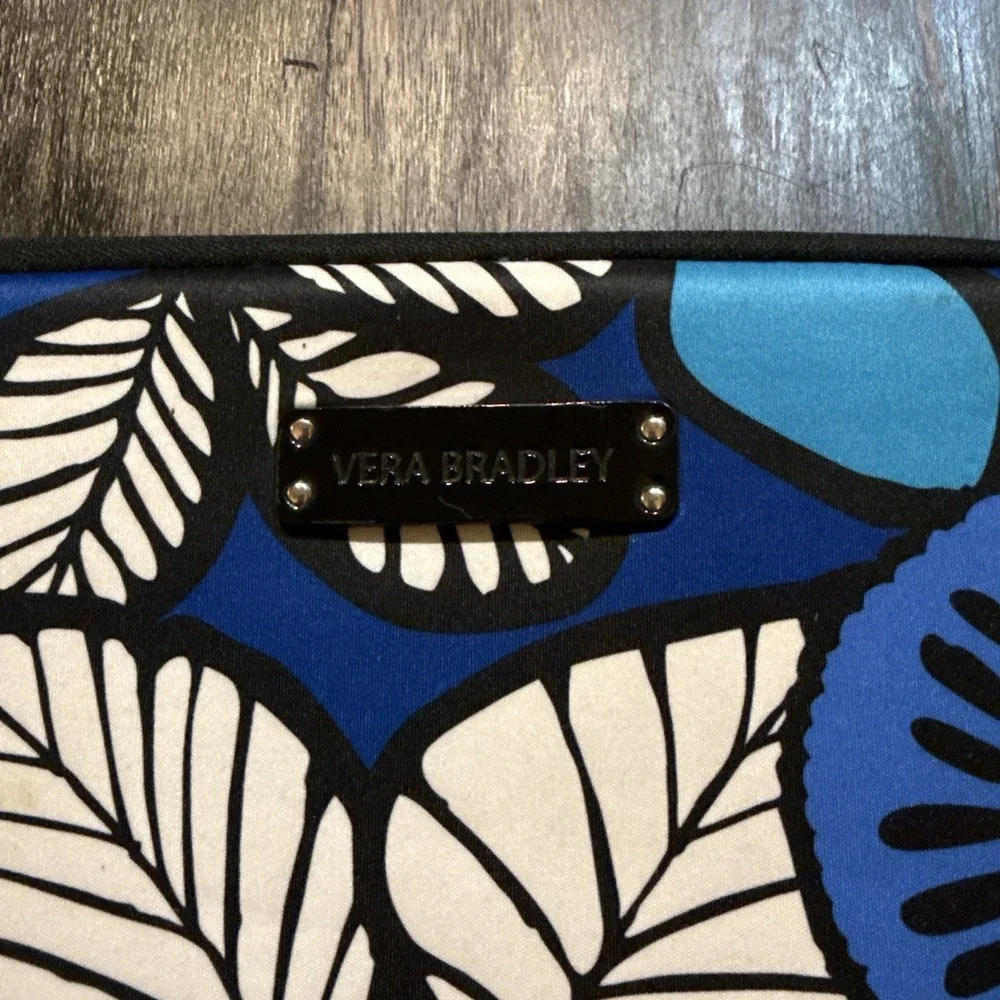 Vera Bradley Neoprene Blue Bayou Tablet/iPad Sleeve Blue Bayou Padded 10x8 Bag