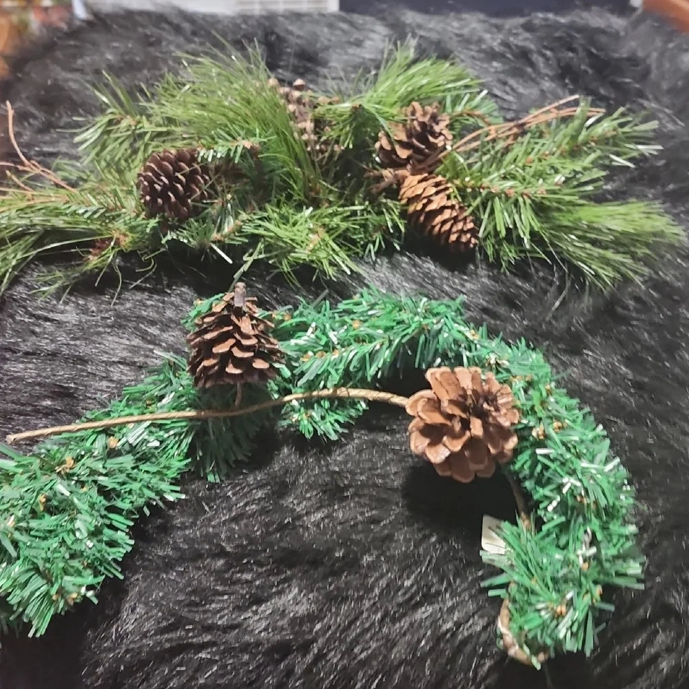 Festive Green Pinecone Holiday Garland. 1 SWAG 1 ROUNDED DECORATIVE.