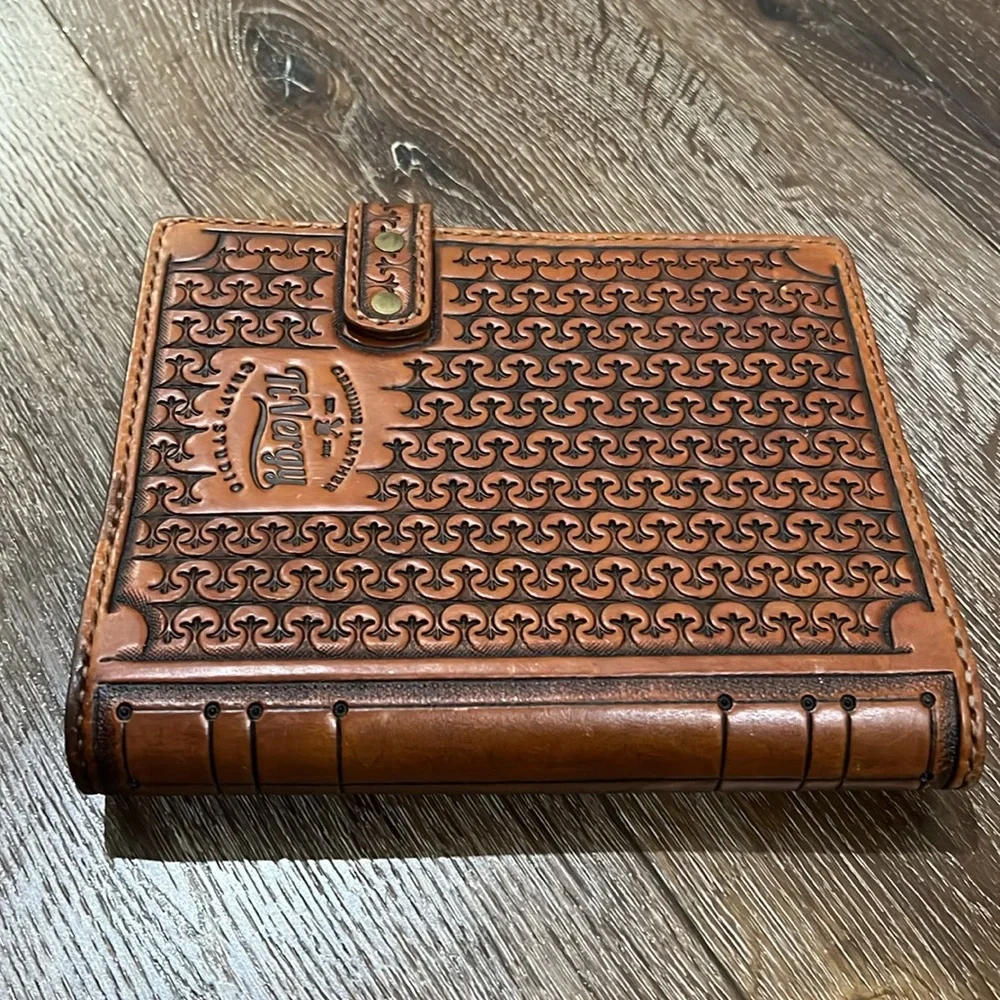 Tivergy Floral Embossed Leather Journal