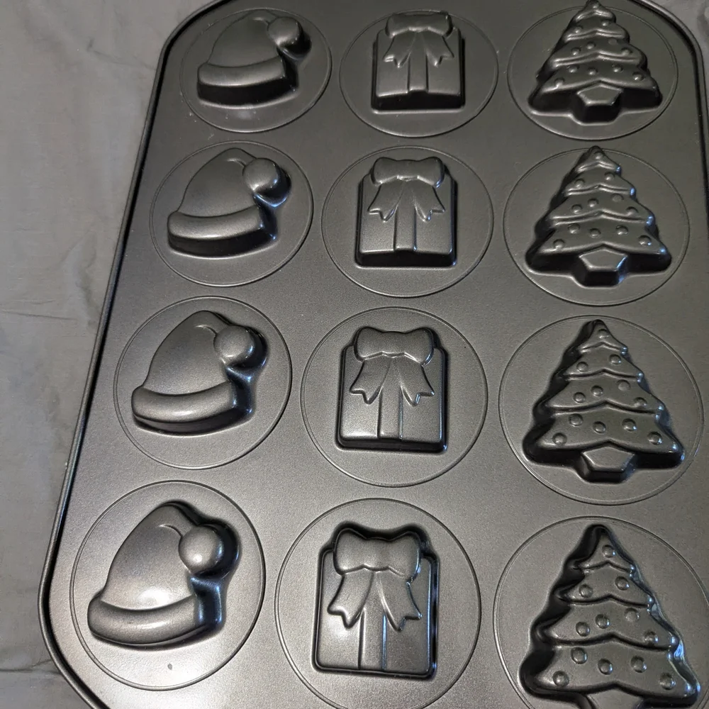 Wilton baking pan