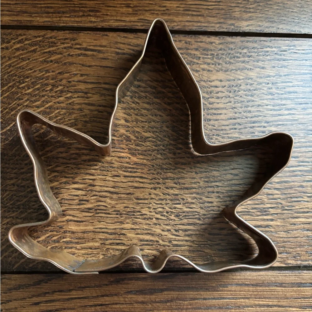 🍁SOLID COPPER MAPLE LEAF COOKIE CUTTER