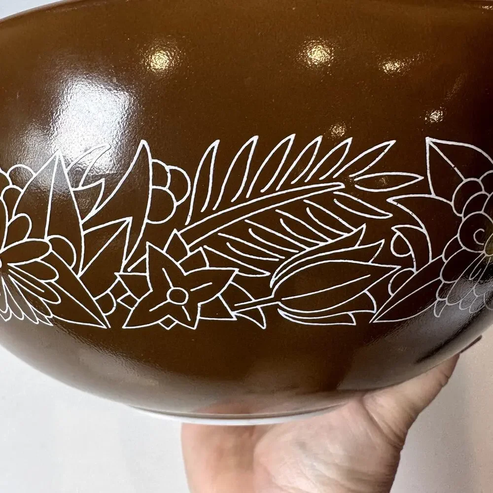 Pyrex vintage brown
