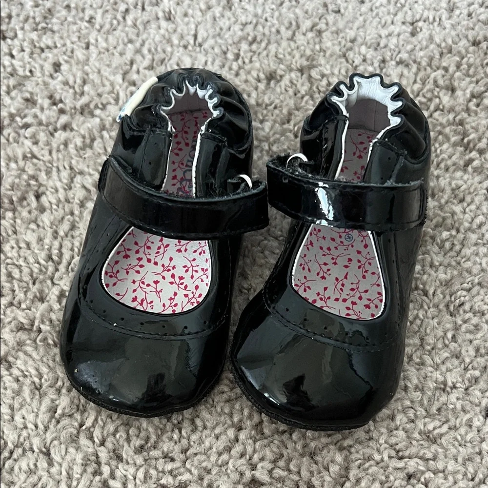 Robeez Black Patent Leather Infant Flats