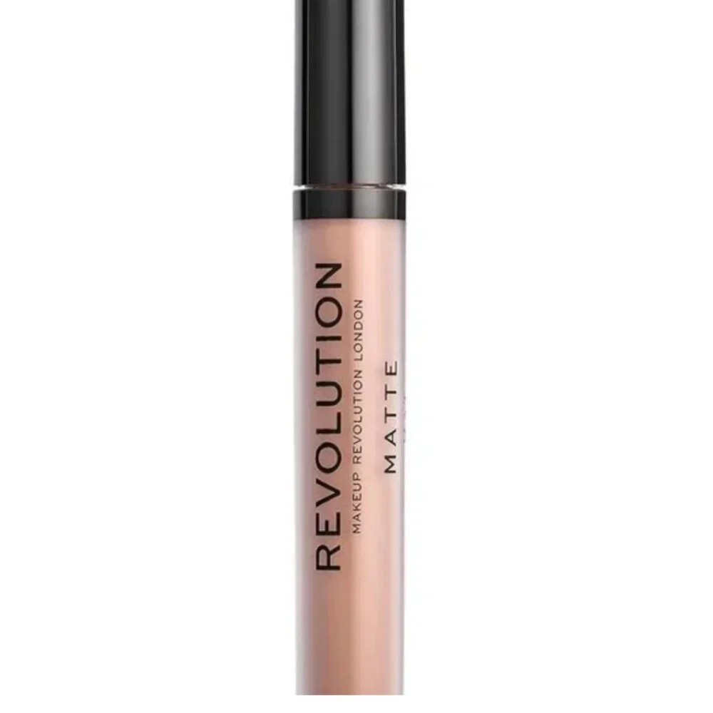 Makeup Revolution new smooth or