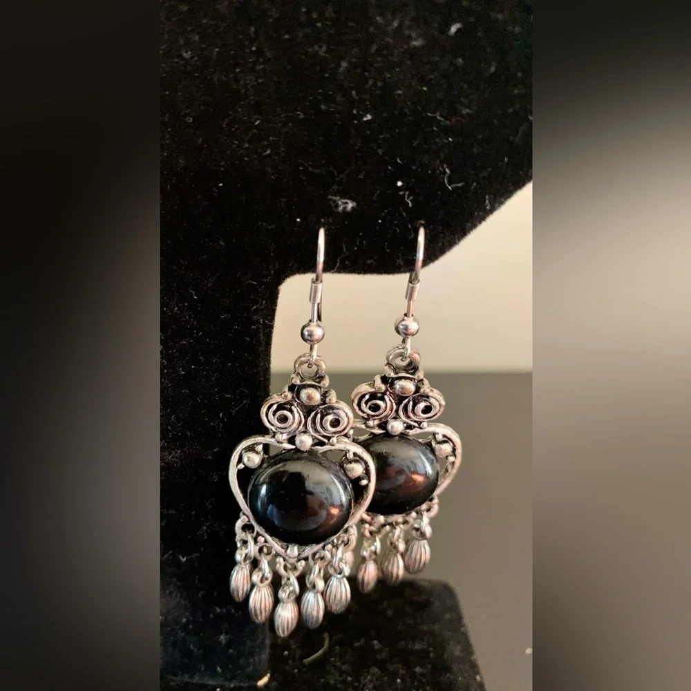 N/A earrings note