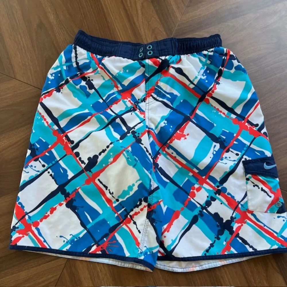 Nike Swim Board Shorts Red White Blue Pattern Size XL