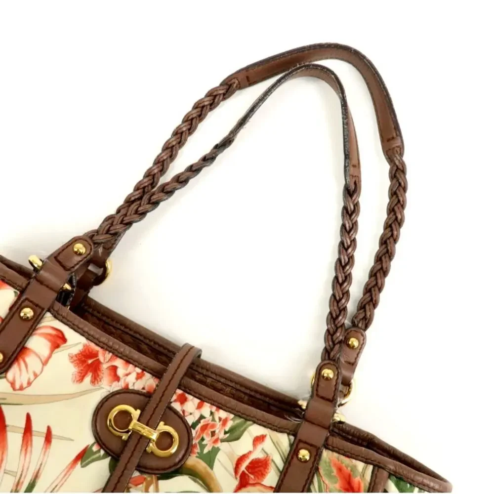 Salvatore Ferragamo step into