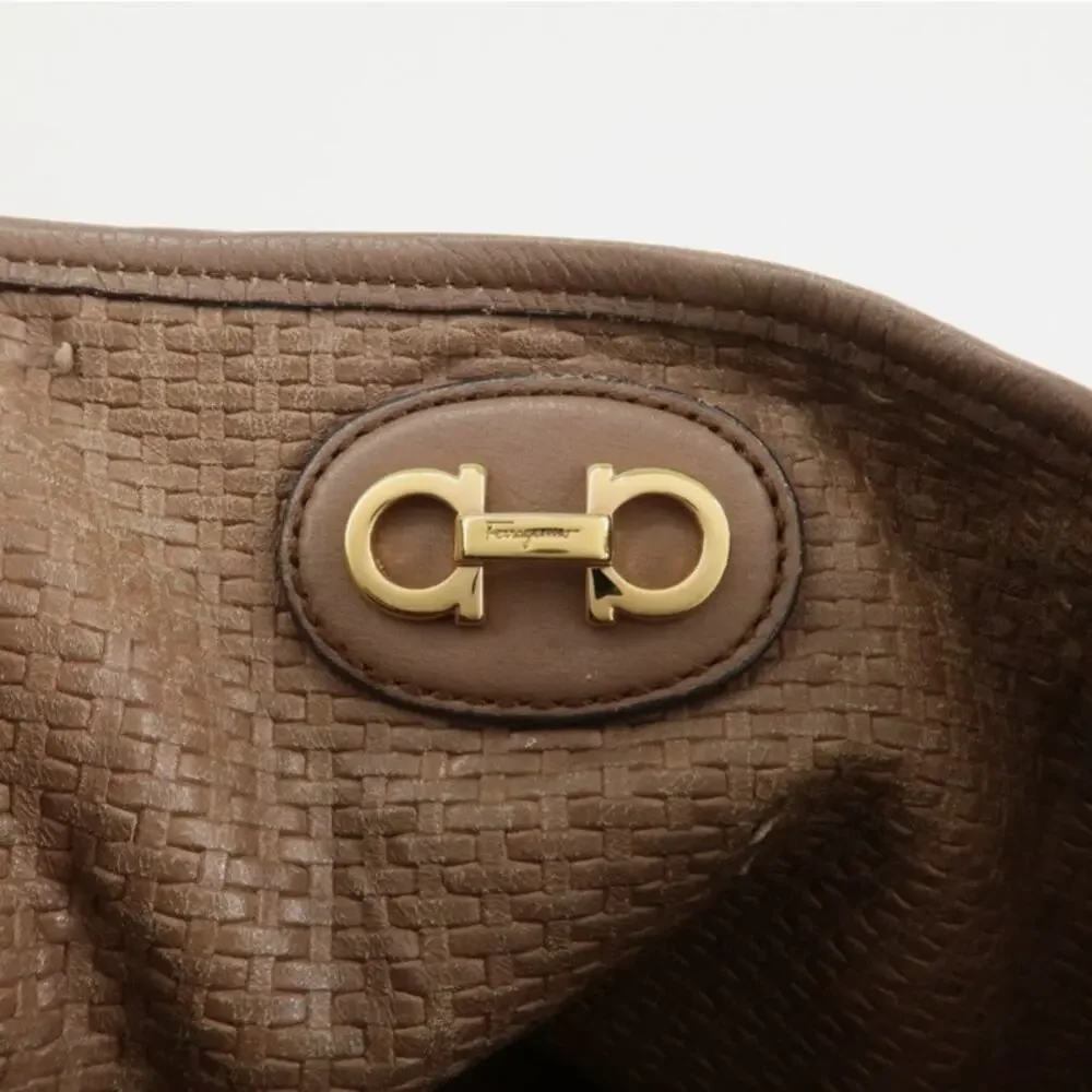 Salvatore Ferragamo step into