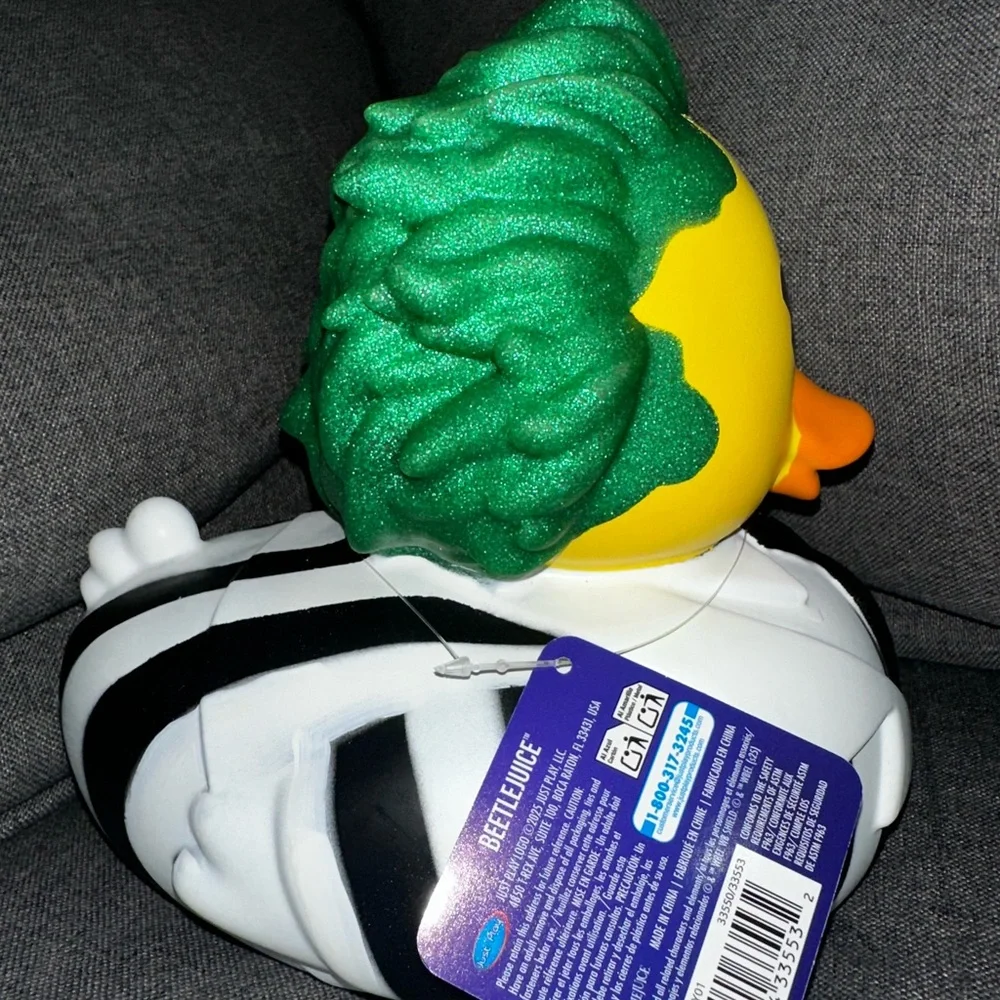 Warner Bros. fun duck