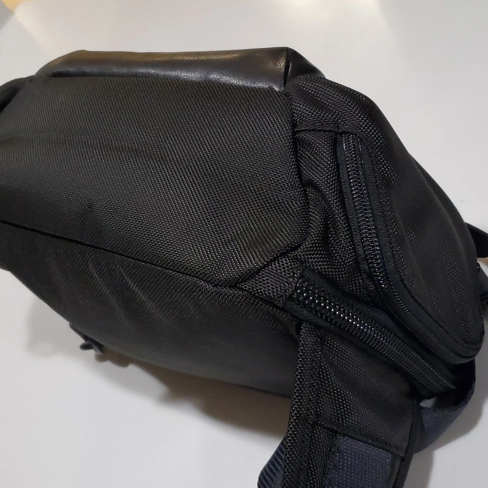 Tumi new minimal