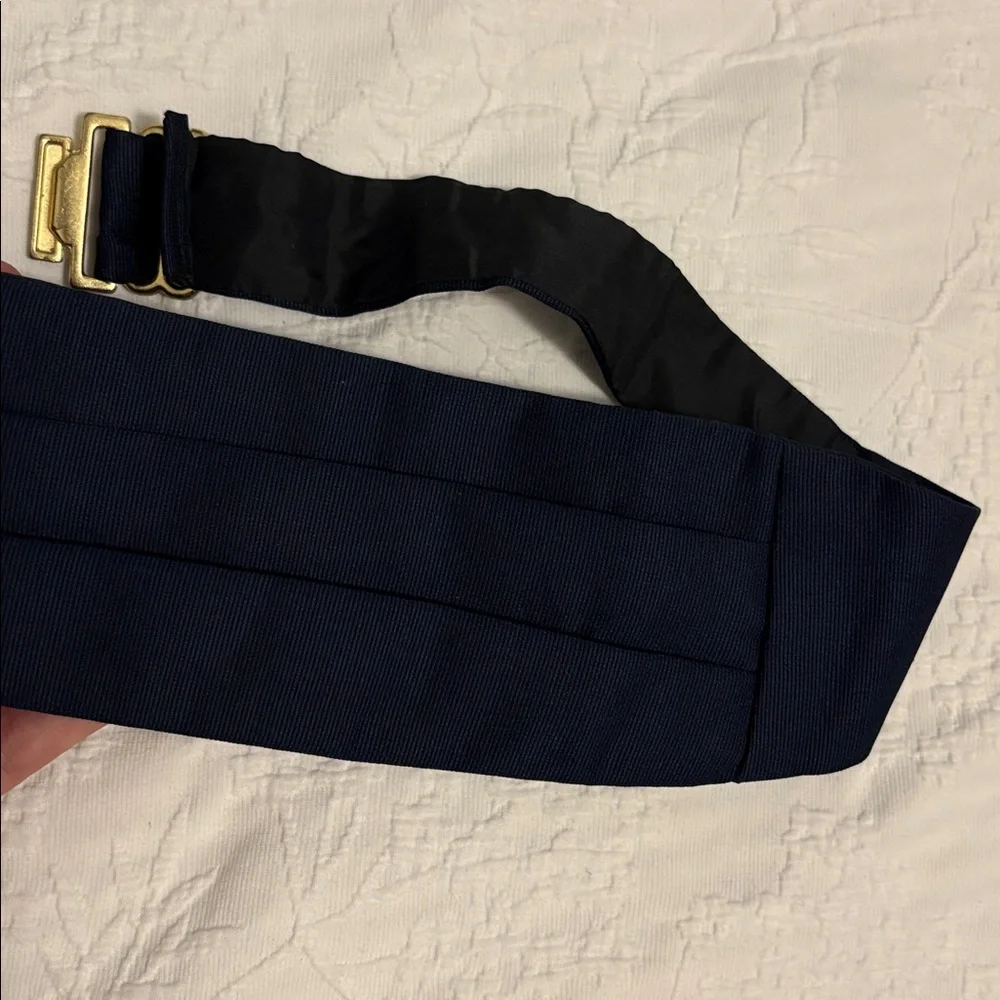 Vicky Davis boys’ cummerbund