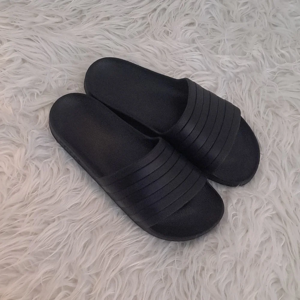 adidas ●new ●size