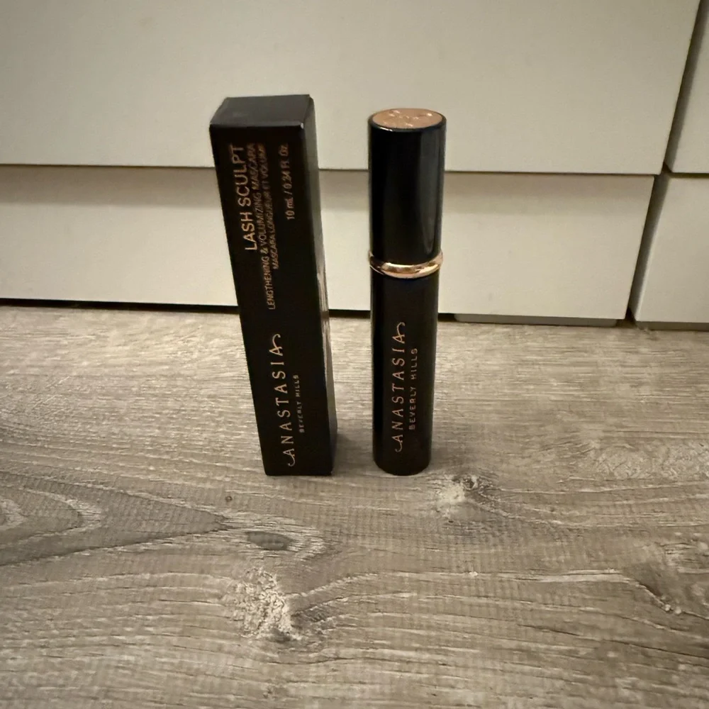 Anastasia Beverly Hills introducing anastasia