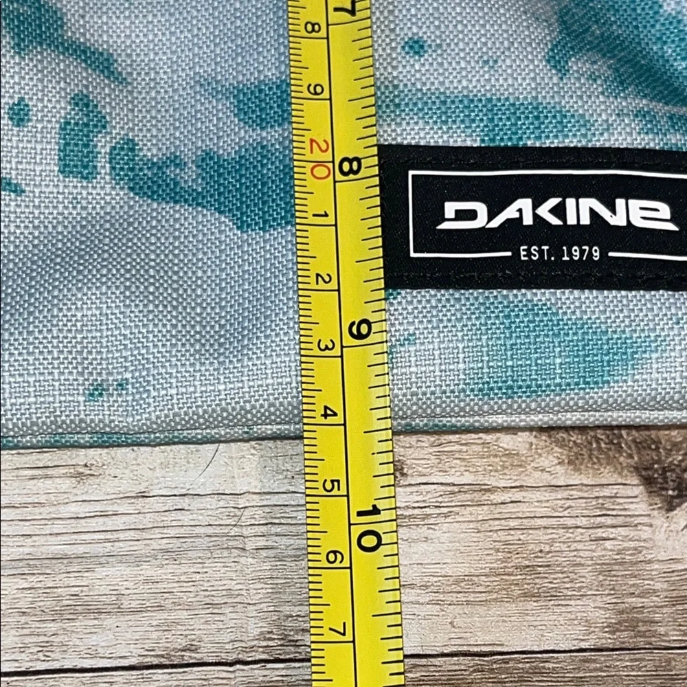 Dakine messenger bag
