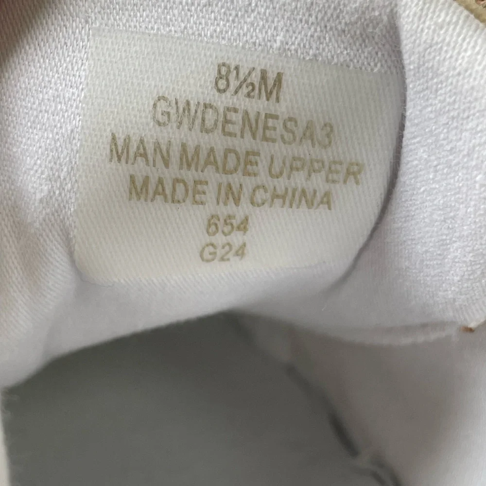 Guess size preloved