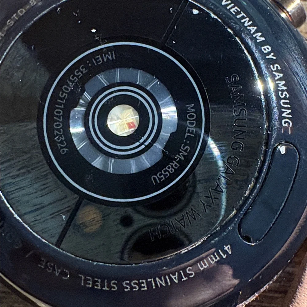 Samsung stylish smartwatch