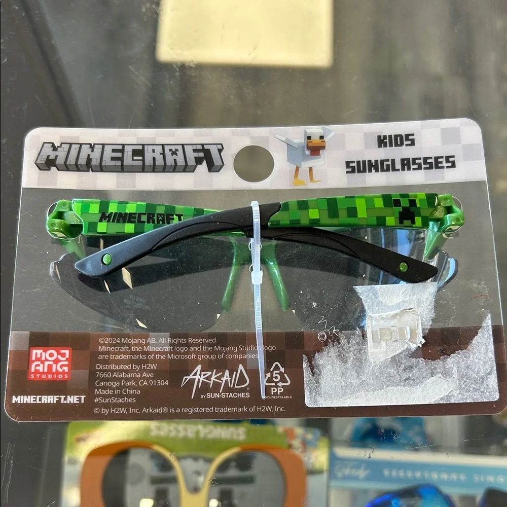Sun Staches design young