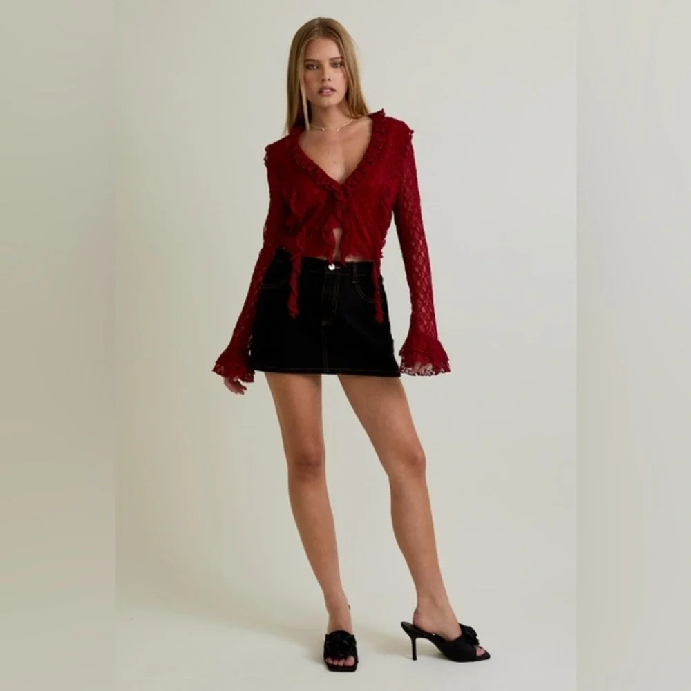 Le Lis ruffle detail