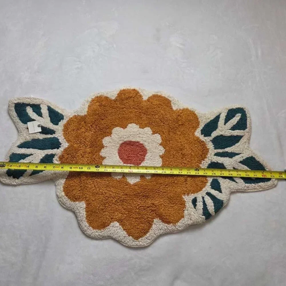 New Anthropologie Tufted bouquet orange flower bath mat rug