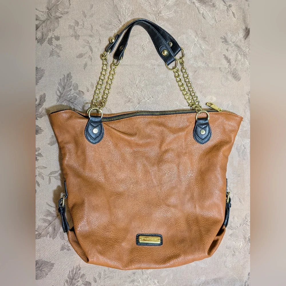 Steve Madden Shoulder Bag, EUC!