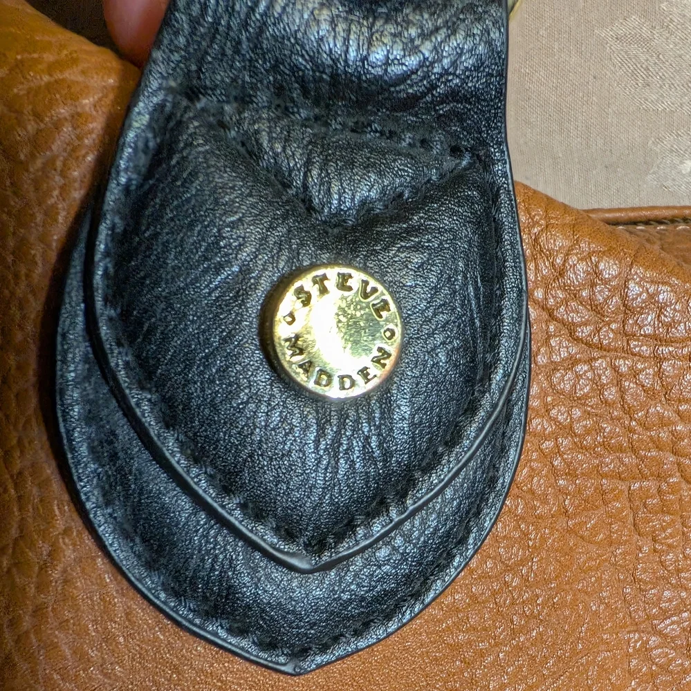 Steve Madden large pockets