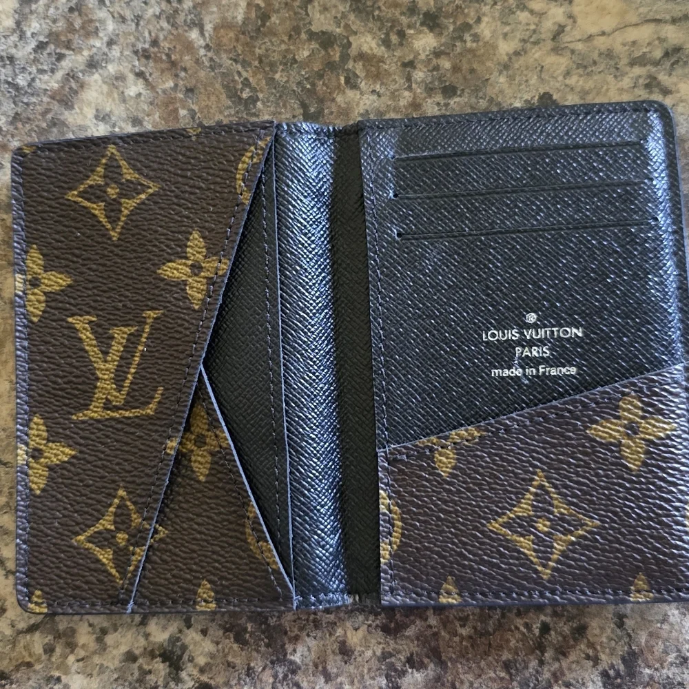 Louis Vuitton elegant brown