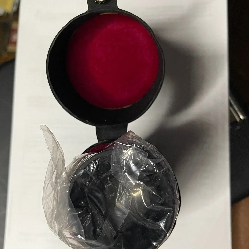 Camera lens- in Black/Red velvet Case - 4”-6” zoom lens. F3.5.made in Japan