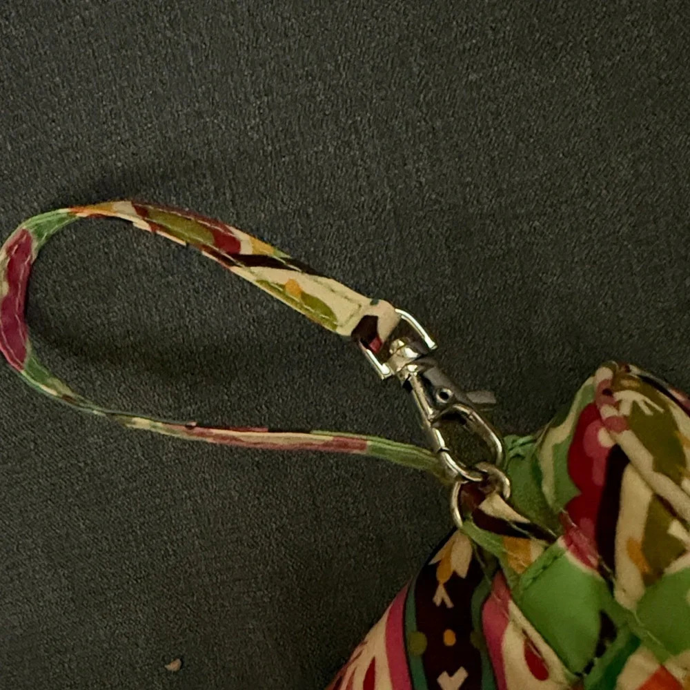 Vera Bradley never used tutti