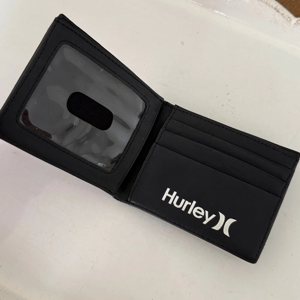 Hurley bi fold