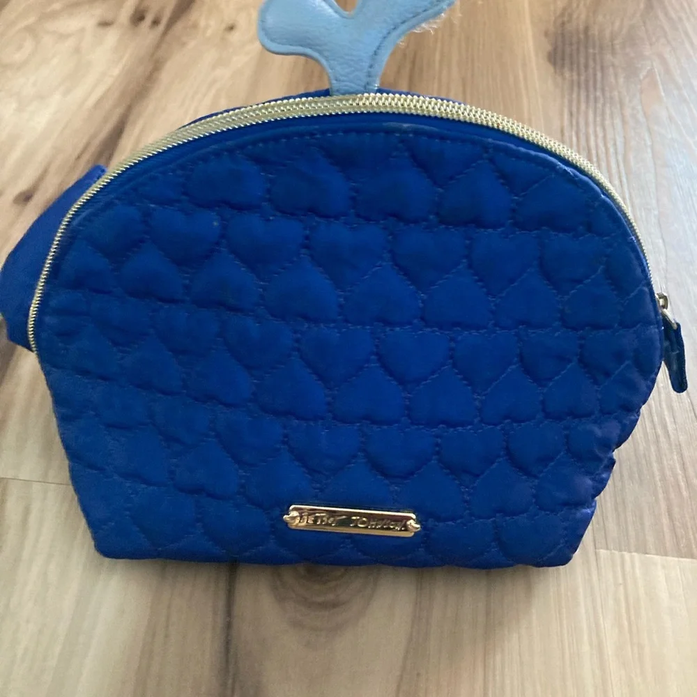 Betsey Johnson betsey johnson