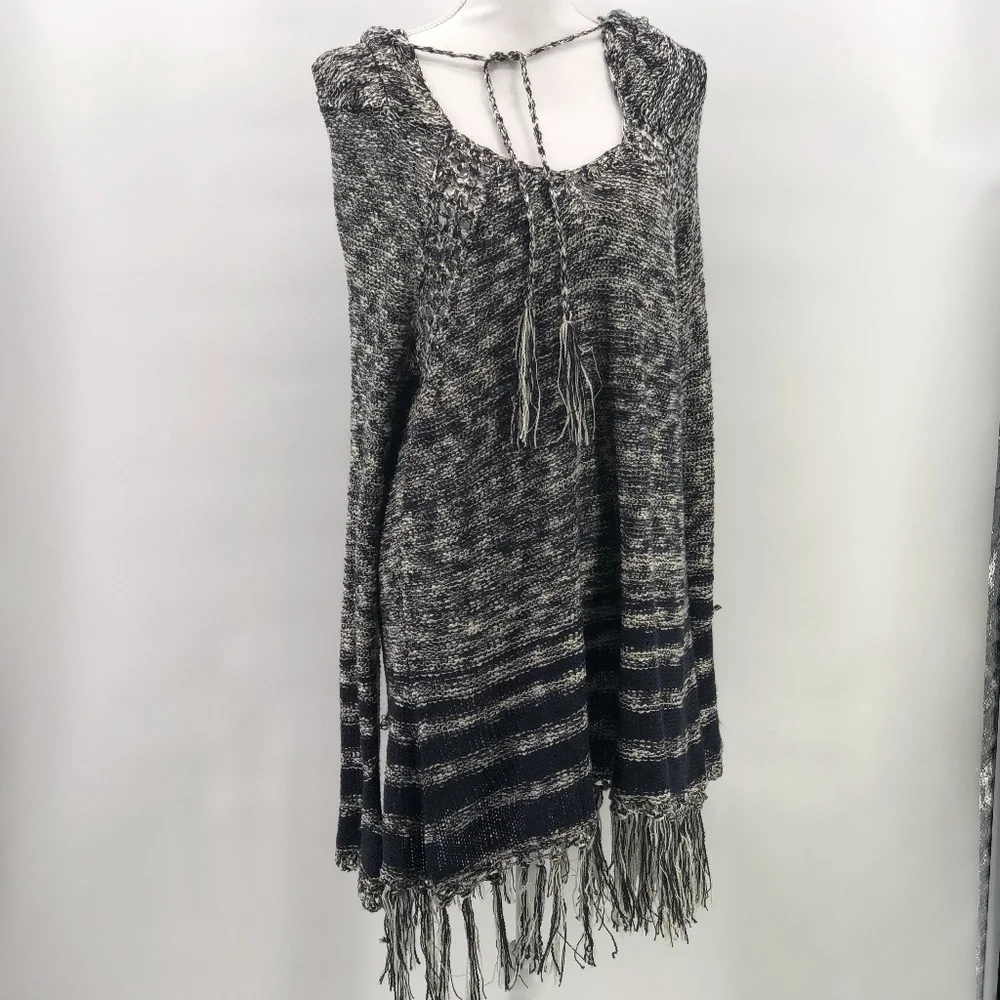 Anthropologie | Hologram Gray Hooded Sweater Large