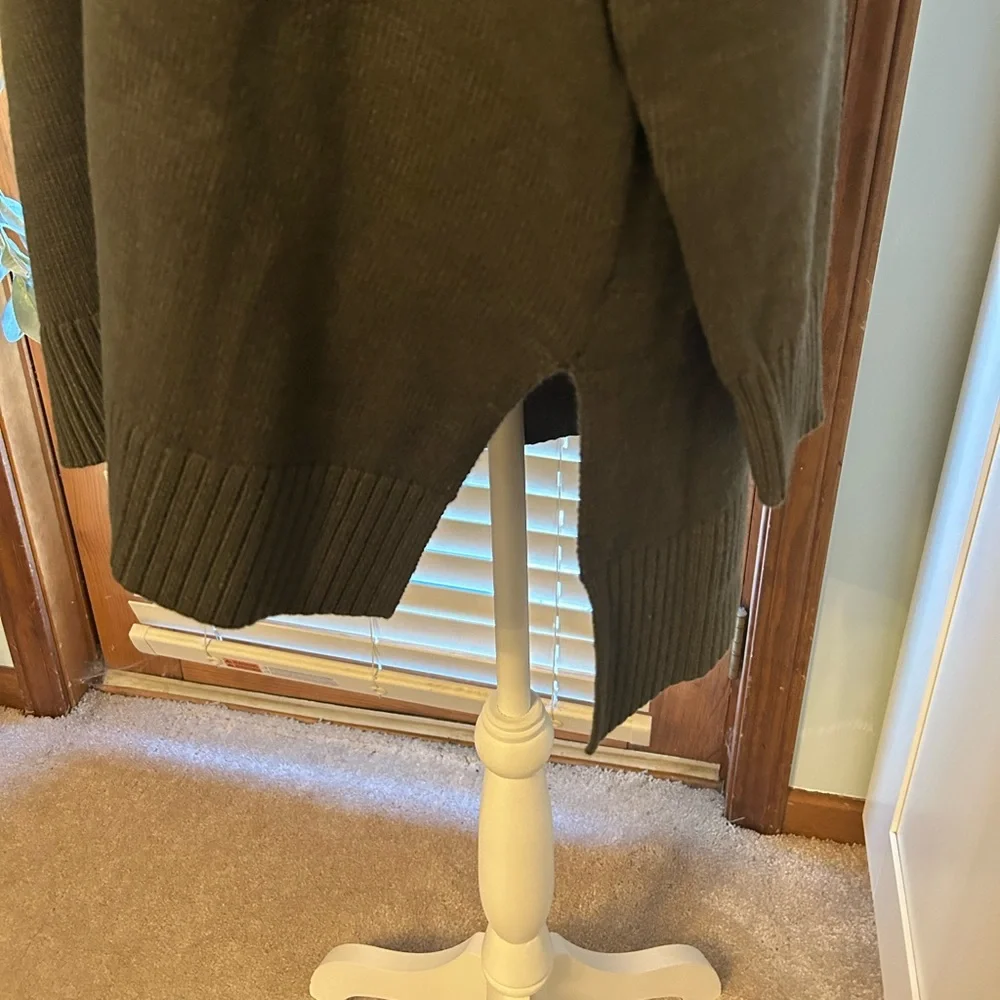 torrid neck long