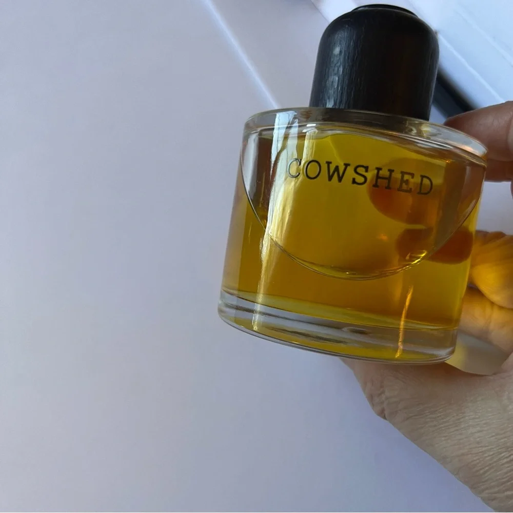 COWSHE cowshed blissful