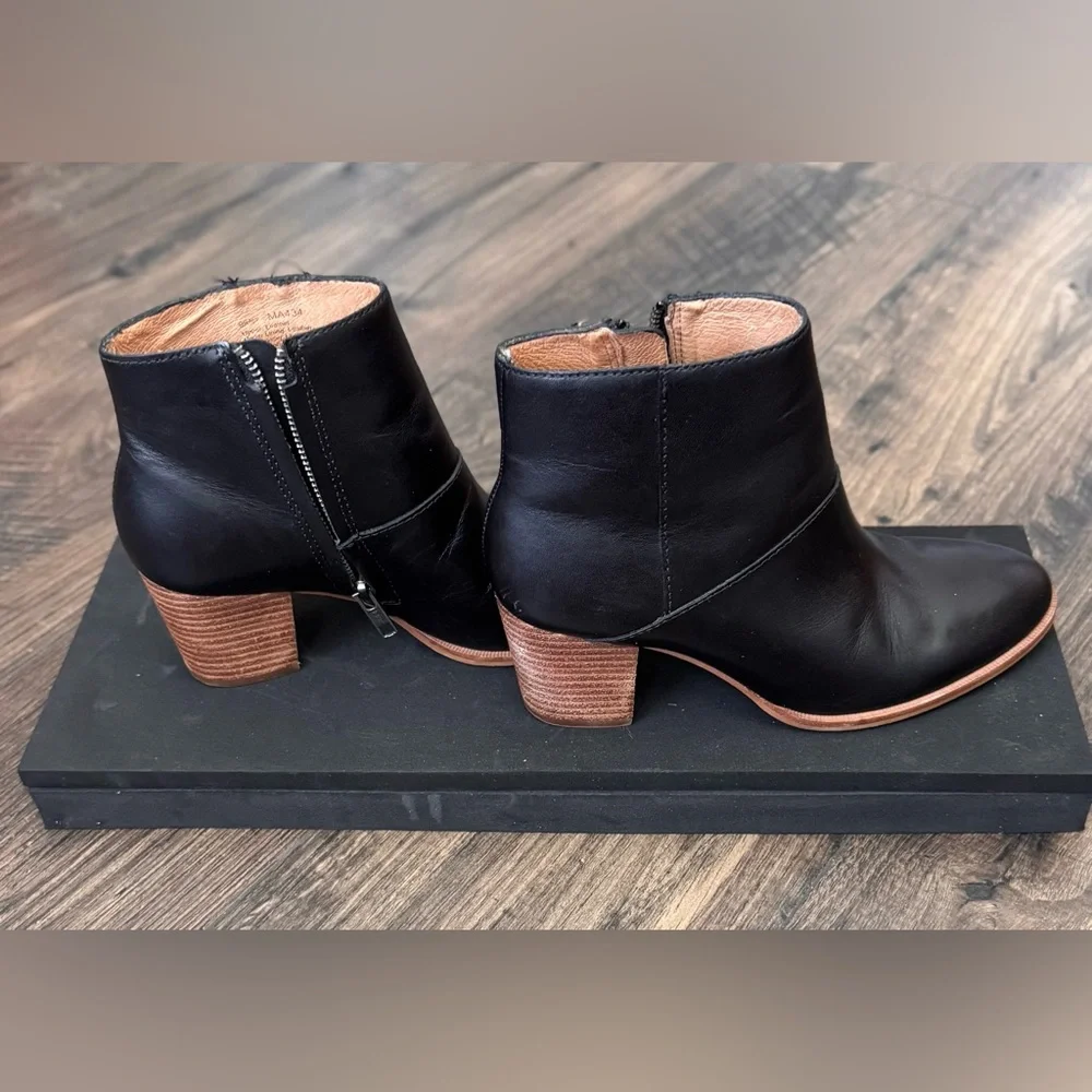 Madewell chic black