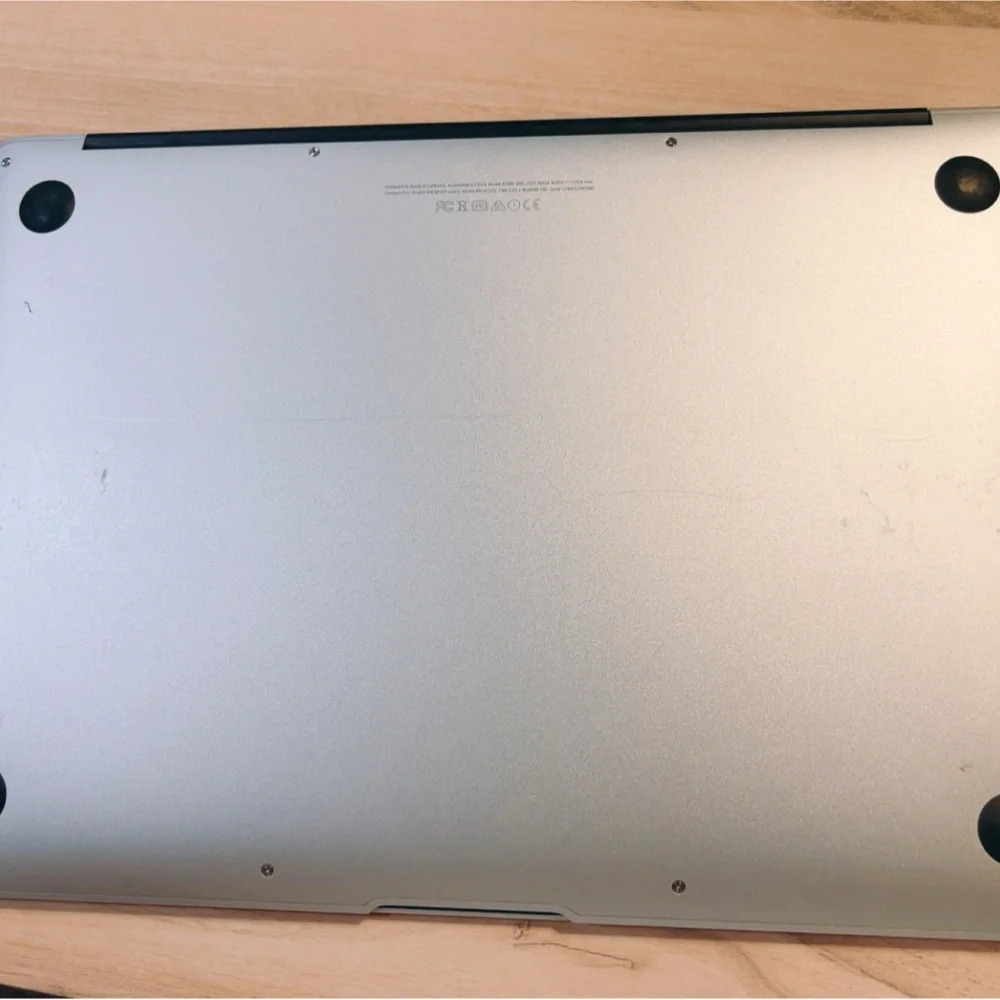 Apple elegant macbook