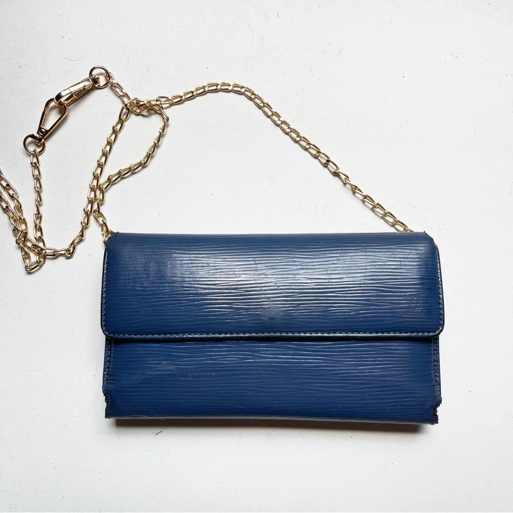 Louis Vuitton Navy Blue Epi Leather Long Wallet Snap Trifold LV with Chain 2005